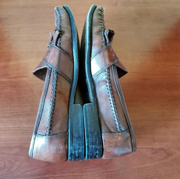 Bostonian Brown Leatger Tassel Loafers Size 9 - Picture 6 of 7